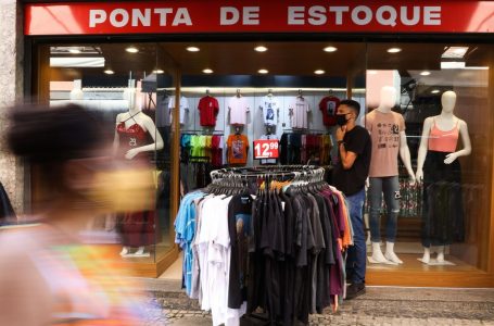 MERCADO DE TRABALHO | IPEA divulga que taxa de desemprego caiu para 13,7%