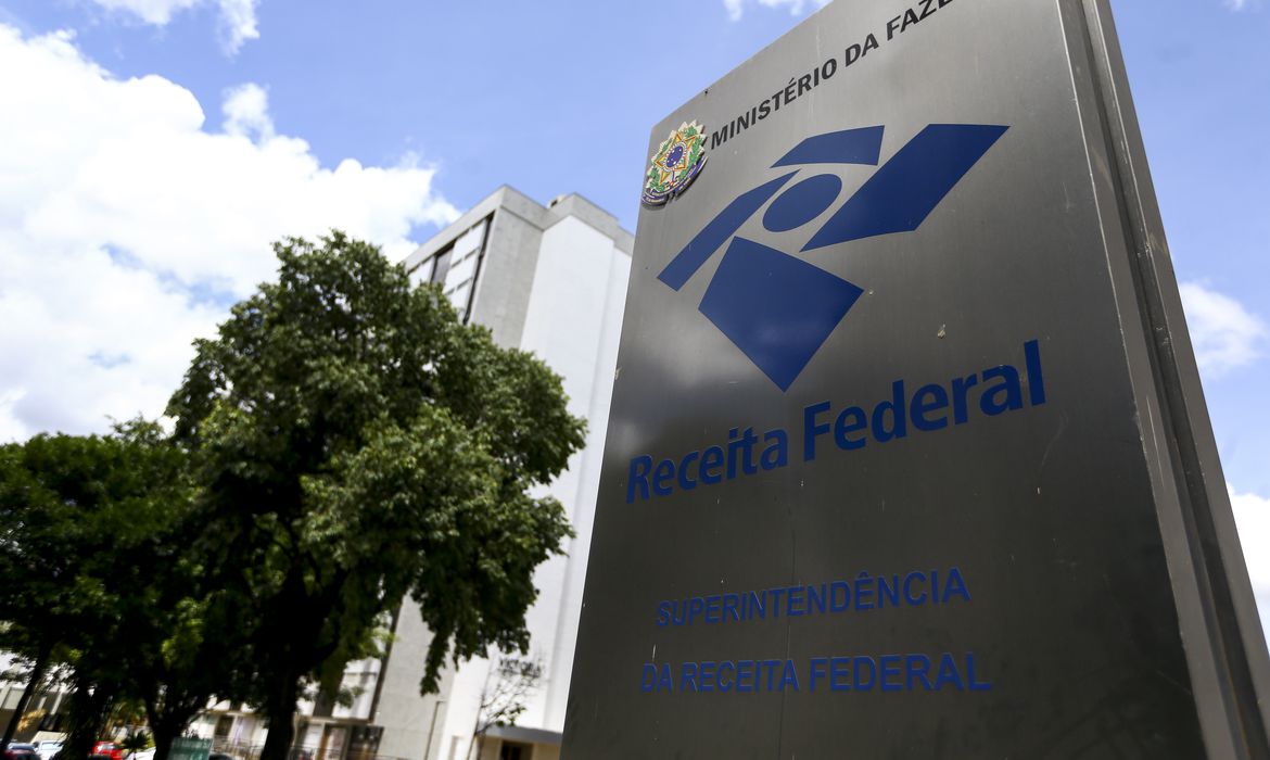 ESTÁGIO REMUNERADO | CIEE abre processo seletivo para Receita Federal