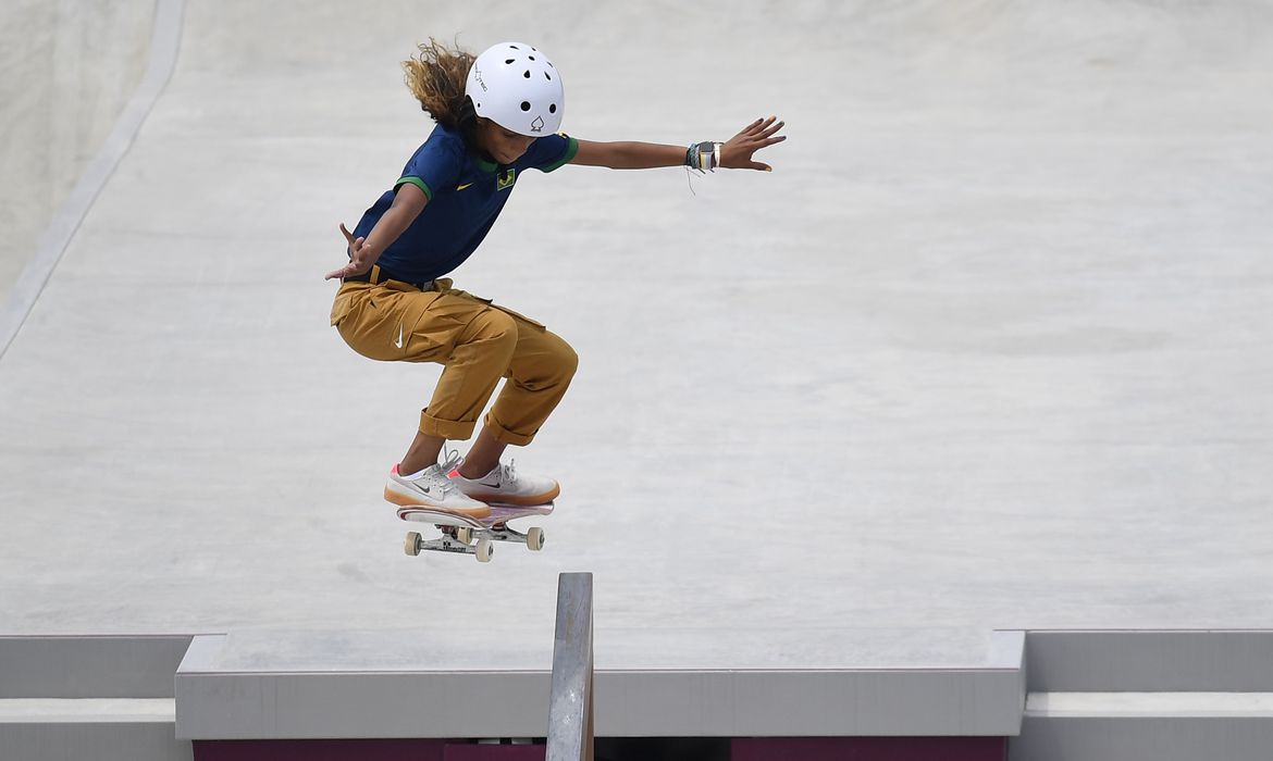 MAIS UM PARA O CURRÍCULO | Rayssa Leal, a fadinha, vence etapa da Street League nos EUA superando campeã olímpica