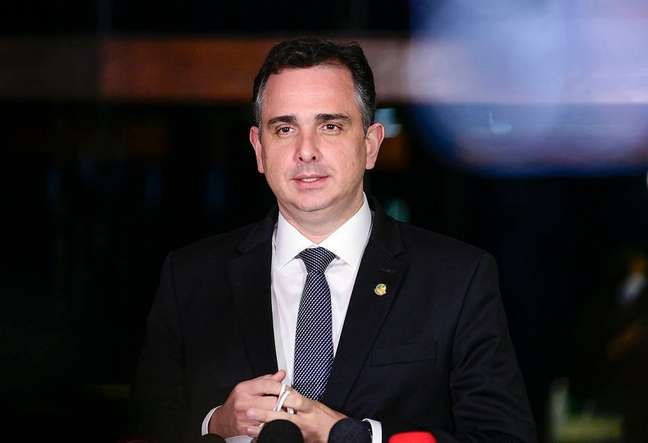 POR PRESSÃO DE PACHECO | Sabatina de André Mendonça deve ocorrer em novembro