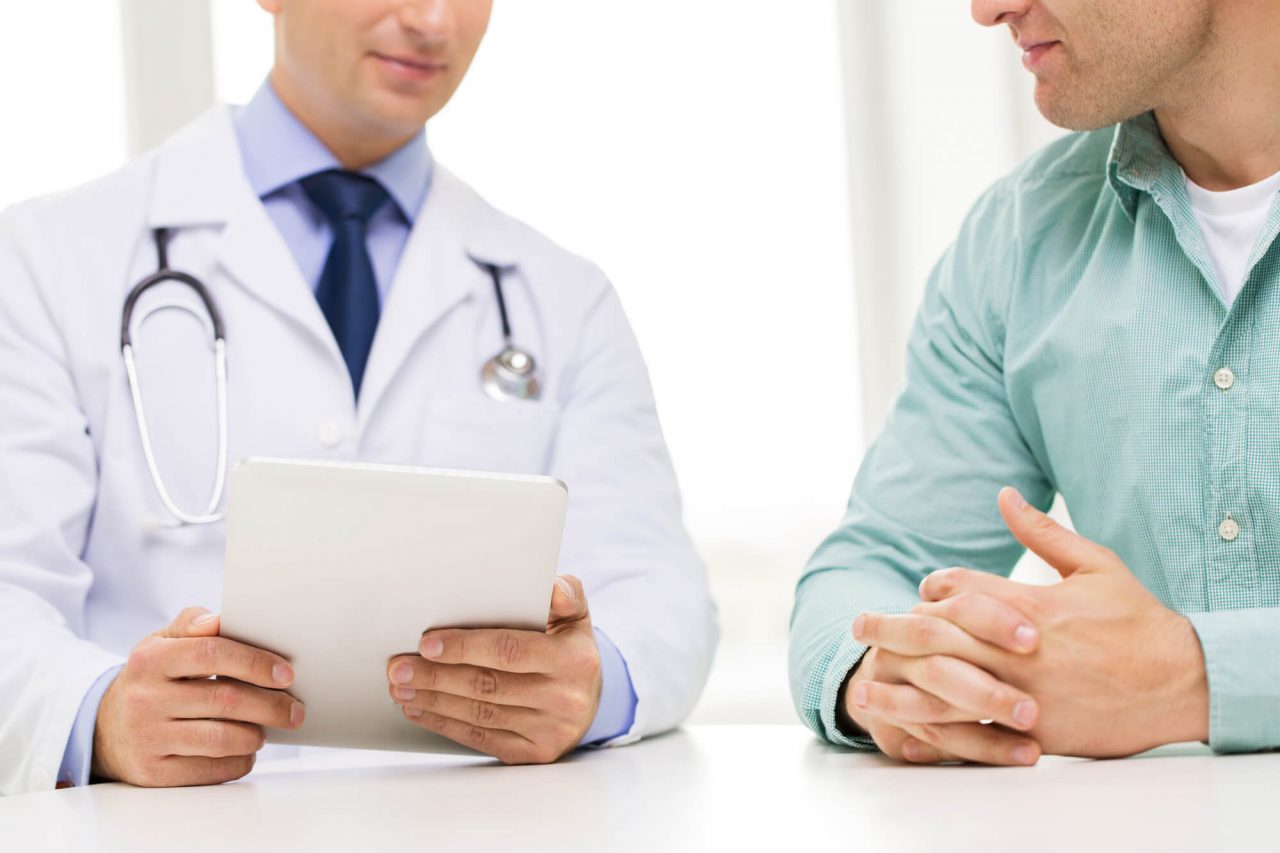 NOVEMBRO AZUL | Cuidados com a saúde do homem devem ir além do câncer de próstata alerta urologista