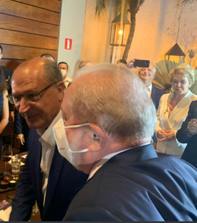 PRIMEIRO ENCONTRO | Lula e Alckmin participam de jantar em SP e aumenta especulação sobre possível chapa