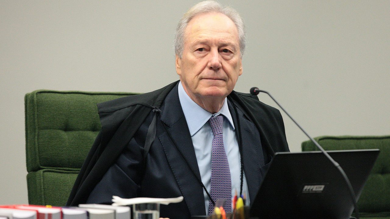 AMEAÇA AOS TÉCNICOS DA ANVISA | Ministro Lewandowski encaminha notícia-crime contra Bolsonaro à PGR