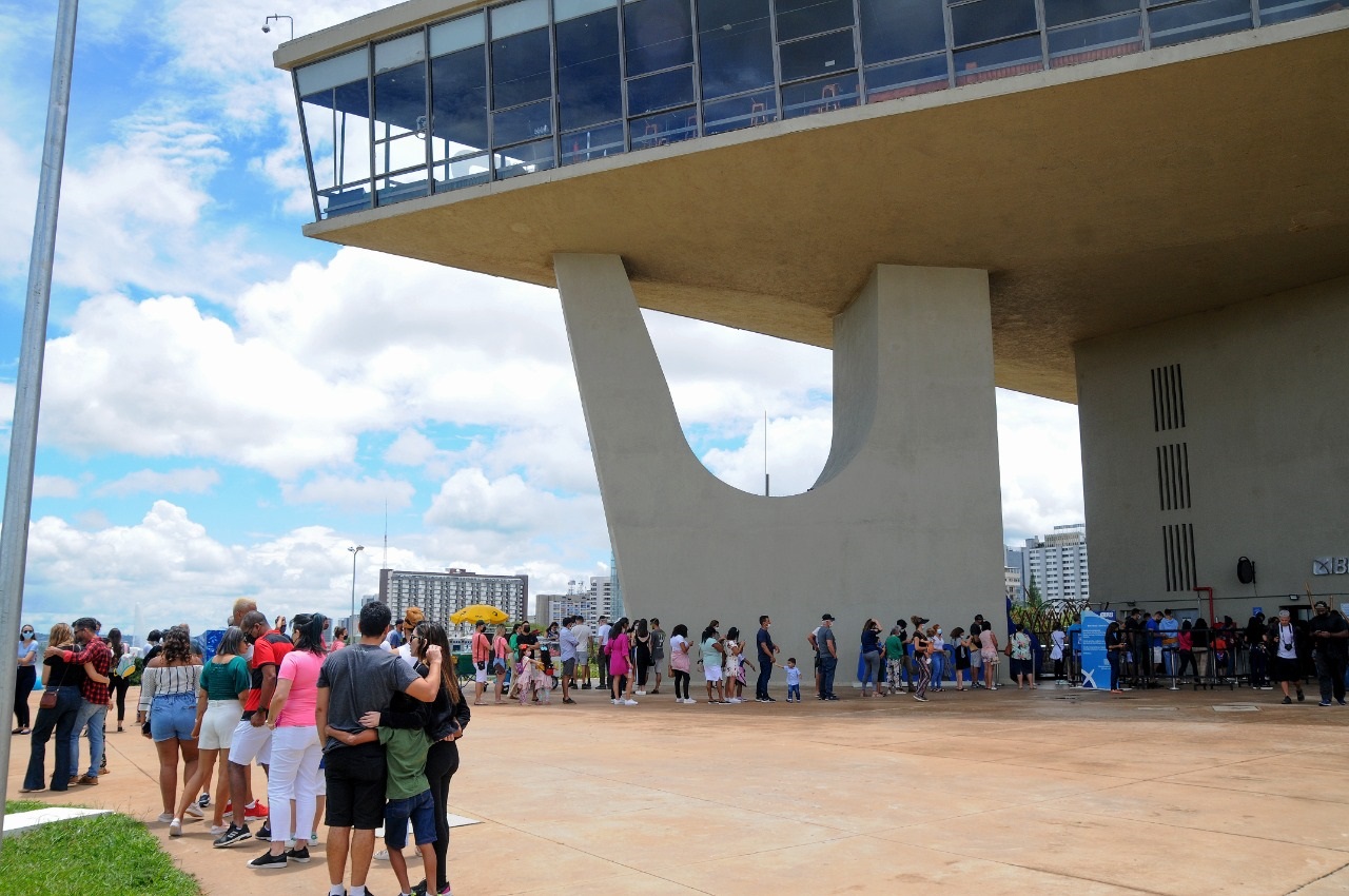 NO 1º DOMINGO DE 2022 | Turistas movimentam pontos turísticos do DF