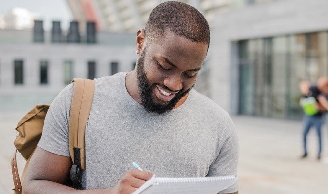 IGUALDADE RACIAL | GDF regulamenta lei que reserva 20% de vagas em concursos e empregos públicos para pessoas negras