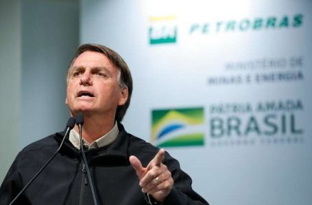 EM EVENTO DA PETROBRAS | Bolsonaro chama o PT de ‘quadrilha’, Lula de ‘bandido’ e diz que está em guerra