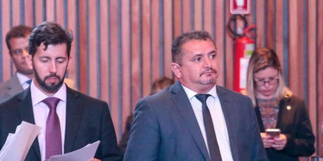 OPORTUNISTAS | Leandro Grass e Reginaldo Veras querem aparecer às custas da mídia alternativa