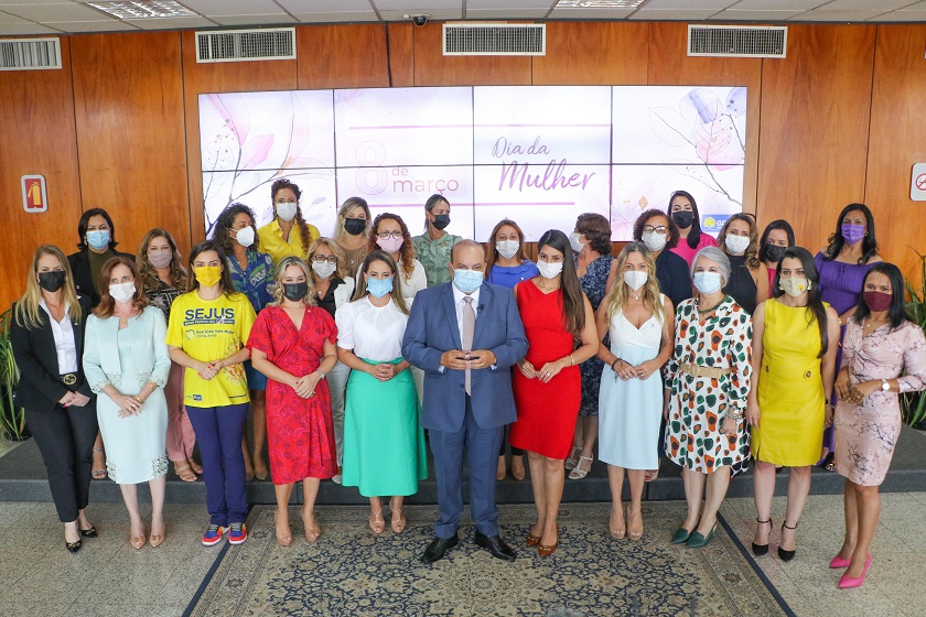 COM 29 MULHERES NO 1º ESCALÃO | Ibaneis exalta a força e a importância do trabalho feminino em seu governo