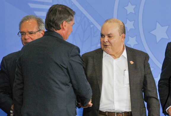 REGULARIZAÇÃO NO DF | Ibaneis e Bolsonaro firmam acordo para resolver pendências fundiárias de Vicente Pires e outras áreas do DF beneficiando 22 mil famílias