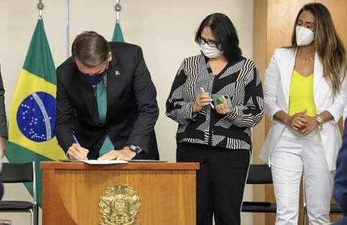 ELEIÇÕES 2022 | Bolsonaro vai ter que decidir se apoia Flávia ou Damares na disputa pelo Senado no DF