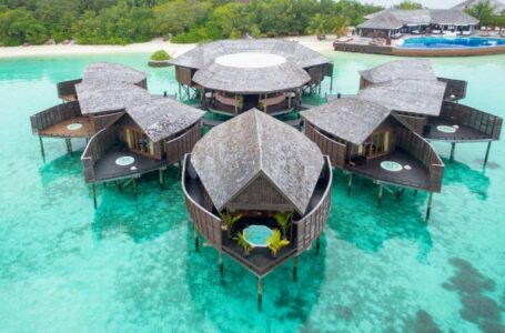 CONHEÇA AS MALDIVAS | Hotéis de luxo oferecem descontos de até 47% para turistas brasileiros