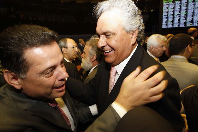 ELEIÇÕES EM GOIÁS | ‘Coroné’ Caiado já foi aliado de Marconi Perillo por muitos anos e hoje cospe no prato que comeu