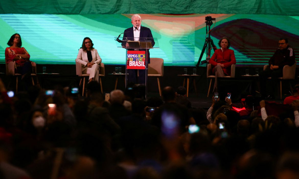 ELEIÇÕES 2022 | Lula confirma pré-candidatura à presidência com Alckmin como vice