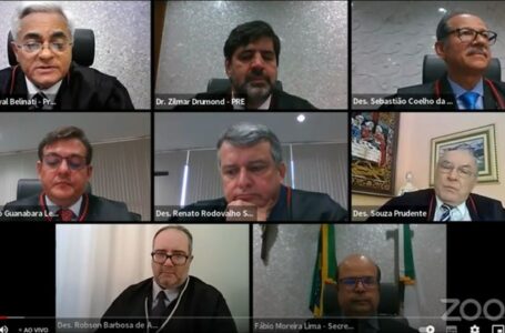 ELEIÇÕES 2022 | Desembargador Sebastião Coelho apresenta renúncia e deixa plenário do TRE-DF aplaudido de pé