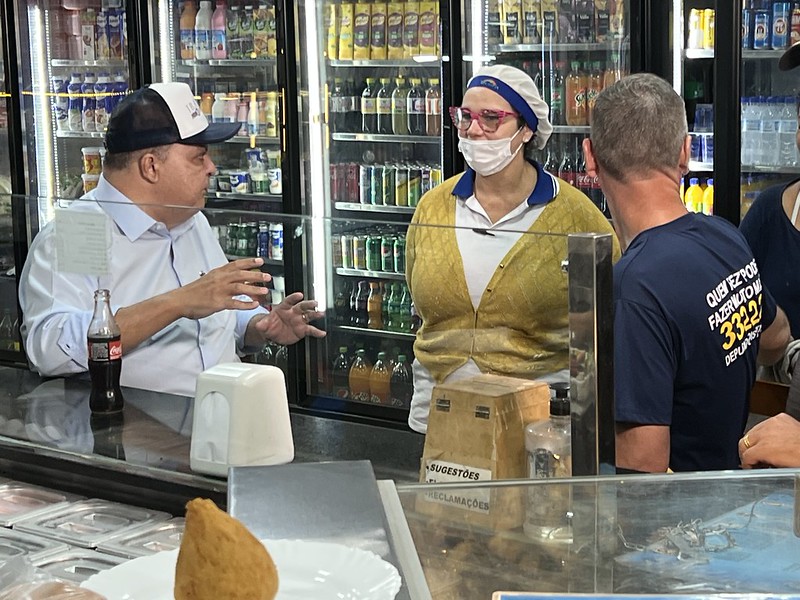 MAIS BENFEITORIAS | Ibaneis anuncia a construção de um segundo viaduto e uma nova feira no Paranoá