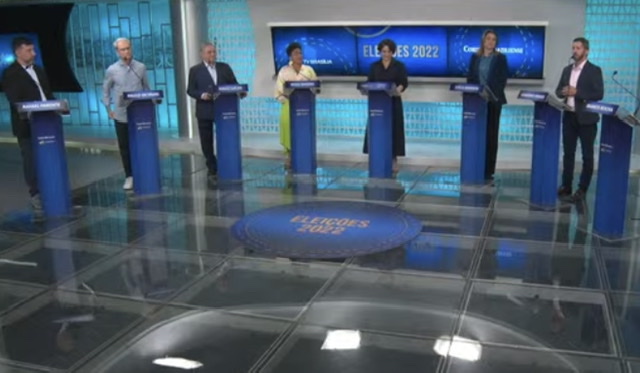 ELEIÇÕES 2022 | Debate do Correio não empolga e parece bate-papo de comadres com direito a gafe de Rafael Parente