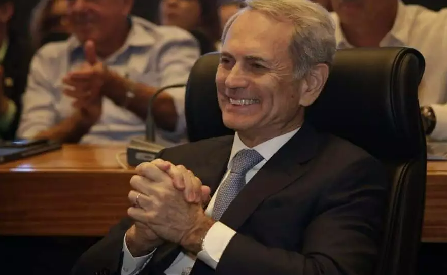 ELEIÇÕES 2022 | Acostumado a andar em carros de luxo, PO não sabe que o Metrô já chega em Samambaia desde 1998