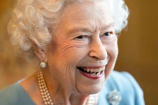 MONARQUIA BRITÂNICA | Rainha Elizabeth II morre aos 96 anos na Escócia