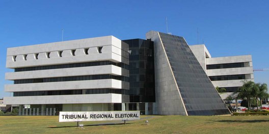ELEIÇÕES 2022 | Coligação de Ibaneis Rocha entra com recurso contra decisão do TRE-DF que liberou PO para concorrer