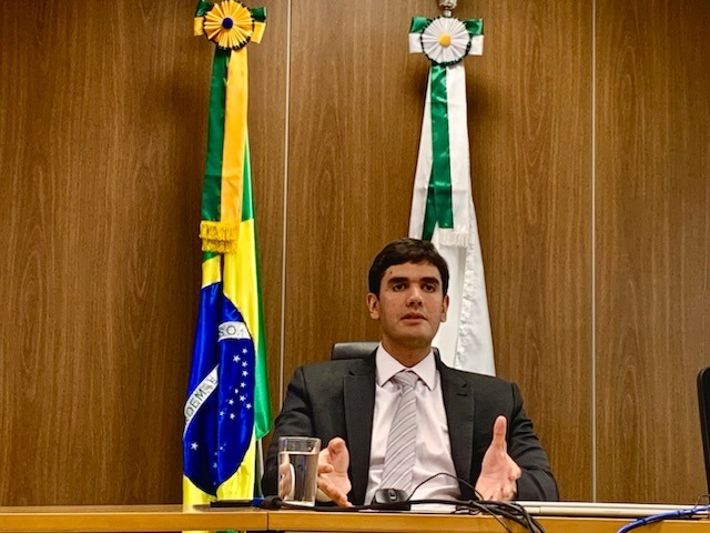 ‘JÁ ESTÁ UMA CONFUSÃO ISSO AÍ’ | Rafael Prudente diz que só vai tratar da sucessão de Ibaneis Rocha em 2026