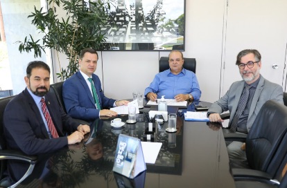 COMPROMISSO DE CAMPANHA | Ibaneis Rocha formaliza proposta de reajuste salarial de 18% para forças de segurança do DF