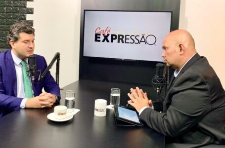 CAFÉ EXPRESSÃO | Eduardo Pedrosa confirma que vai ser da base do governo Ibaneis e diz que população do DF validou trabalho do emedebista ao reelegê-lo em 1º turno