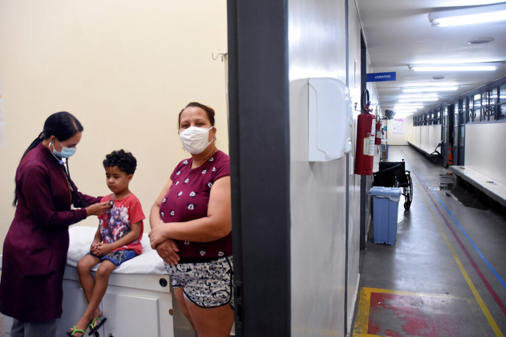 ATENDIMENTO NOTURNO | 13 unidades básicas de saúde (UBSs) do DF funcionam até as 22h