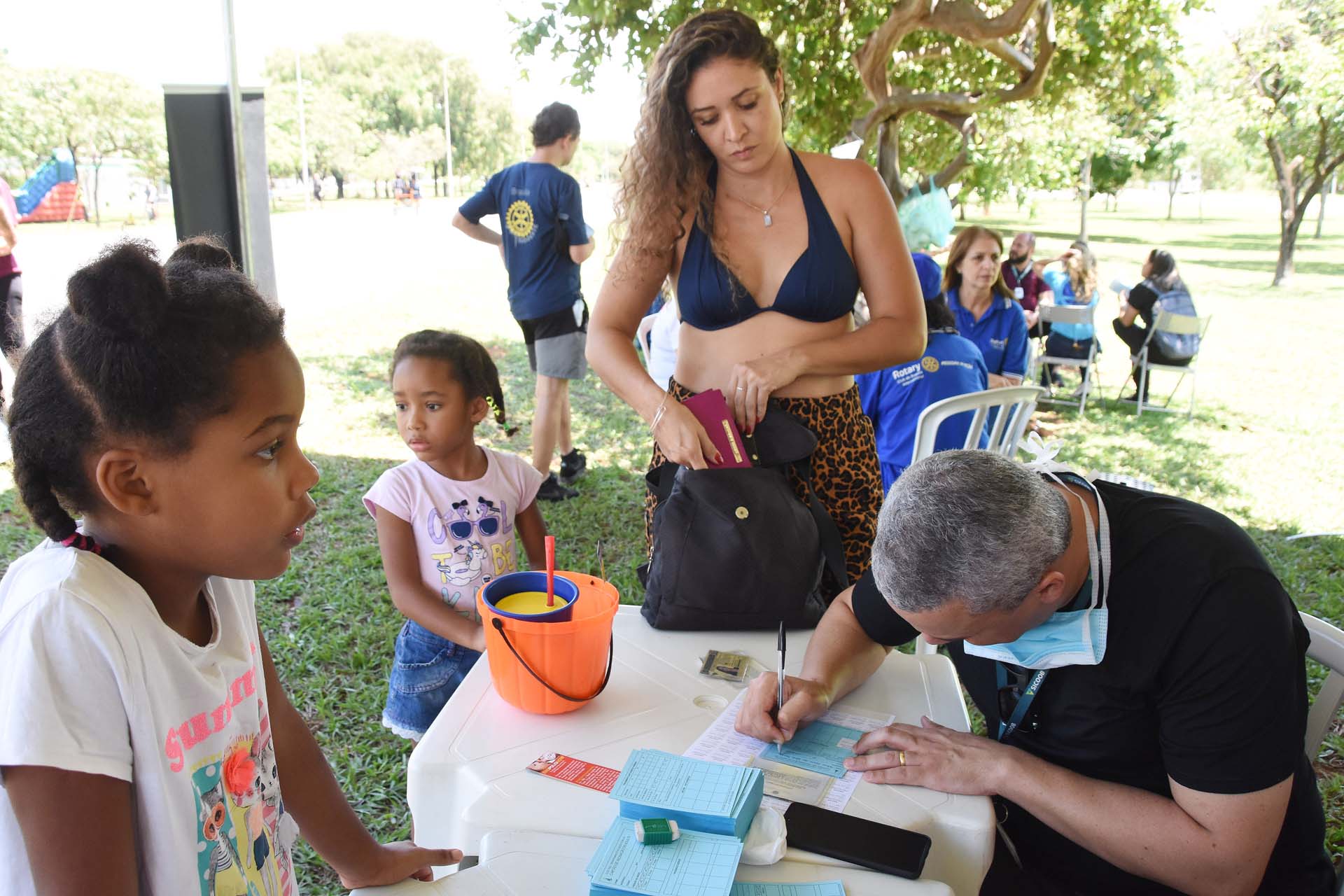 EM PARCERIA COM ROTARY CLUB | GDF realizou campanha de vacinação no ‘Eixão do Lazer’ contra a pólio e a influenza
