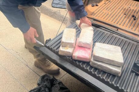 COMBATE AO TRÁFICO NO ENTORNO | PMGO e PRF-DF apreendem 21,48 quilos de pasta base de cocaína na BR-060