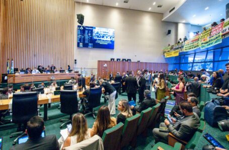 LEGISLATURA ENCERRADA | Distritais aprovam orçamento de R$ 57,36 bilhões para 2023 e concluem trabalhos da CLDF