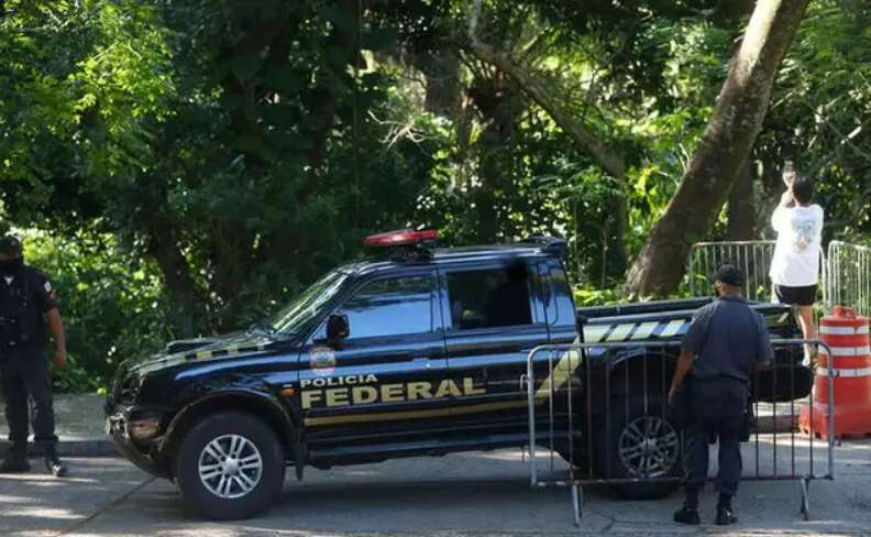 POR ORDEM DO STF | PF realiza operação contra suspeitos por atos de vandalismo em Brasília