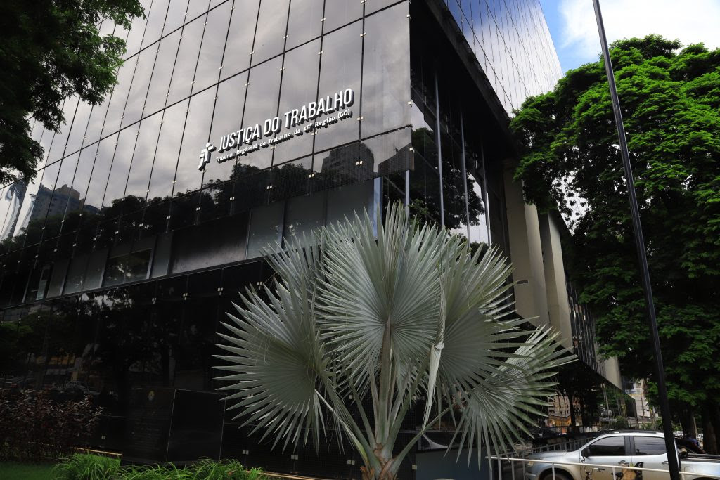 CONCURSO EM GOIÁS | Tribunal Regional do Trabalho (TRT-18) abre inscrições a partir de amanhã (5) para processo seletivo com vagas para nível médio e superior