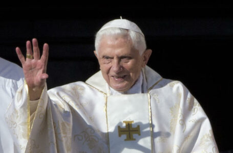 PAPA EMÉRITO | Bento XVI morre aos 95 anos