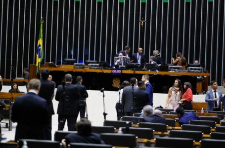 EFEITO CASCATA | Parlamentares dos legislativos estaduais também terão seus salários reajustados