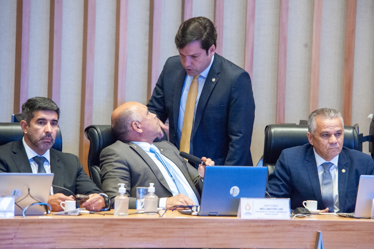 CPI DA CLDF | Distritais se reúnem em sessão extraordinária para ler requerimento de instalação da comissão que vai investigar os atos antidemocráticos