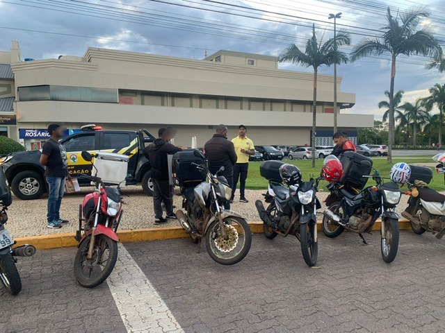 OPERAÇÃO SOSSEGO | Fiscalização autua motociclistas infratores na Asa Sul