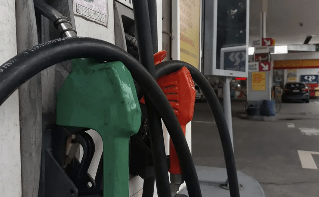 AUMENTO DE 7,5% | Petrobras anuncia que vai subir preço da gasolina em R$ 0,23 a partir desta quarta (24)
