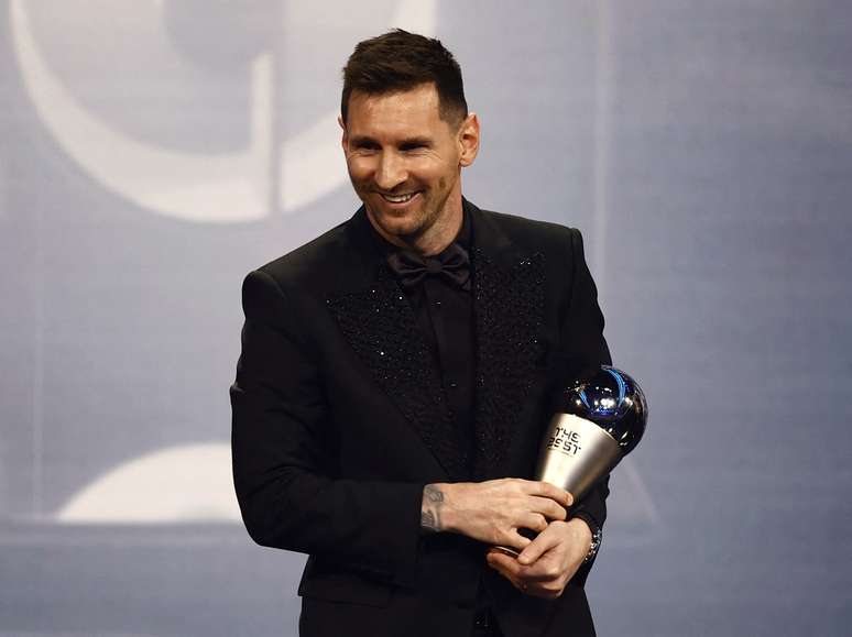 ‘EL MEJOR’ | Lionel Messi vence prêmio da FIFA de melhor jogador do mundo pela 7ª vez