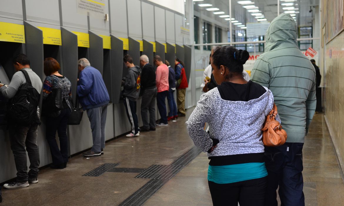FERIADÃO DE CARNAVAL | Veja quais órgãos vão funcionar nos próximos dias
