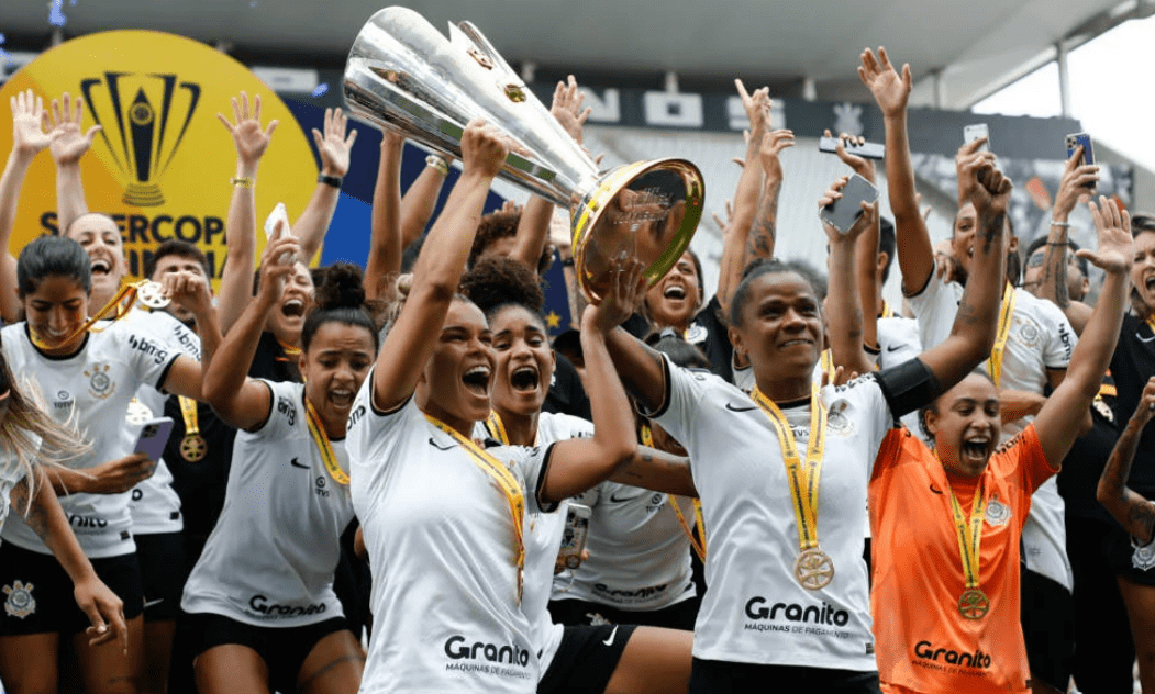 SUPERCOPA FEMININA | Corinthians goleia Flamengo e conquista bicampeonato