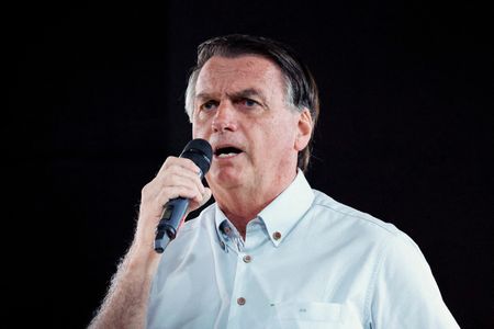 MENTIU OU NÃO? | CGU apura se cartão de vacina de Bolsonaro foi adulterado