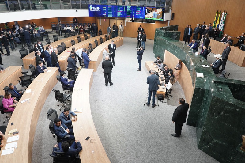 PARLAMENTO GOIANO | Deputados dão início ao período de sessões extraordinárias para votação