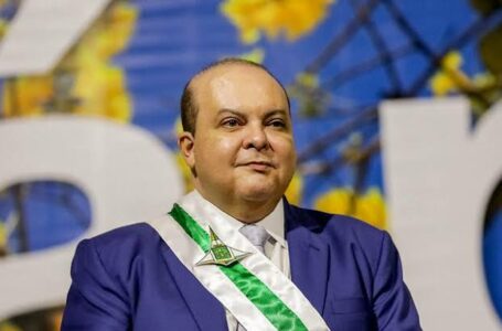 ATÉ QUE ENFIM | Alexandre de Moraes revoga afastamento e Ibaneis Rocha pode reassumir imediatamente o cargo de governador do DF
