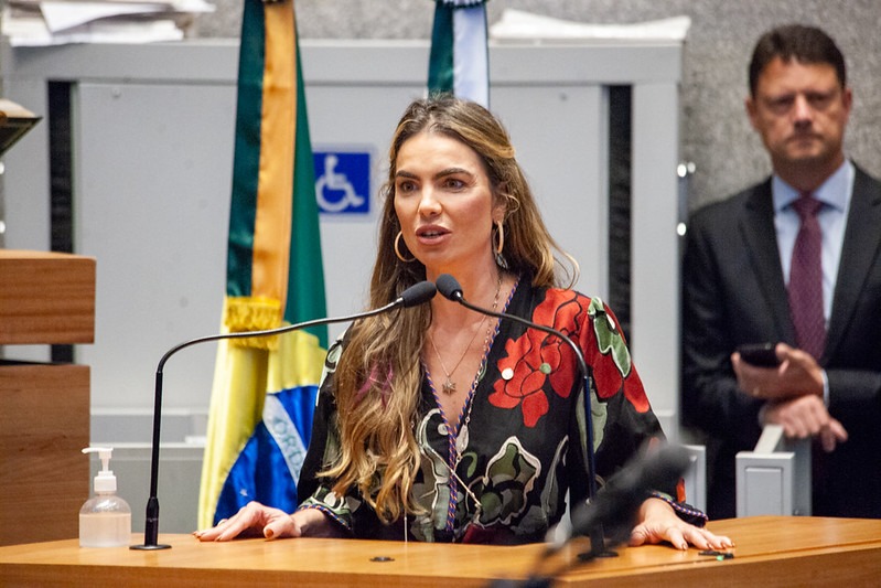 deputada Paula Belmonte