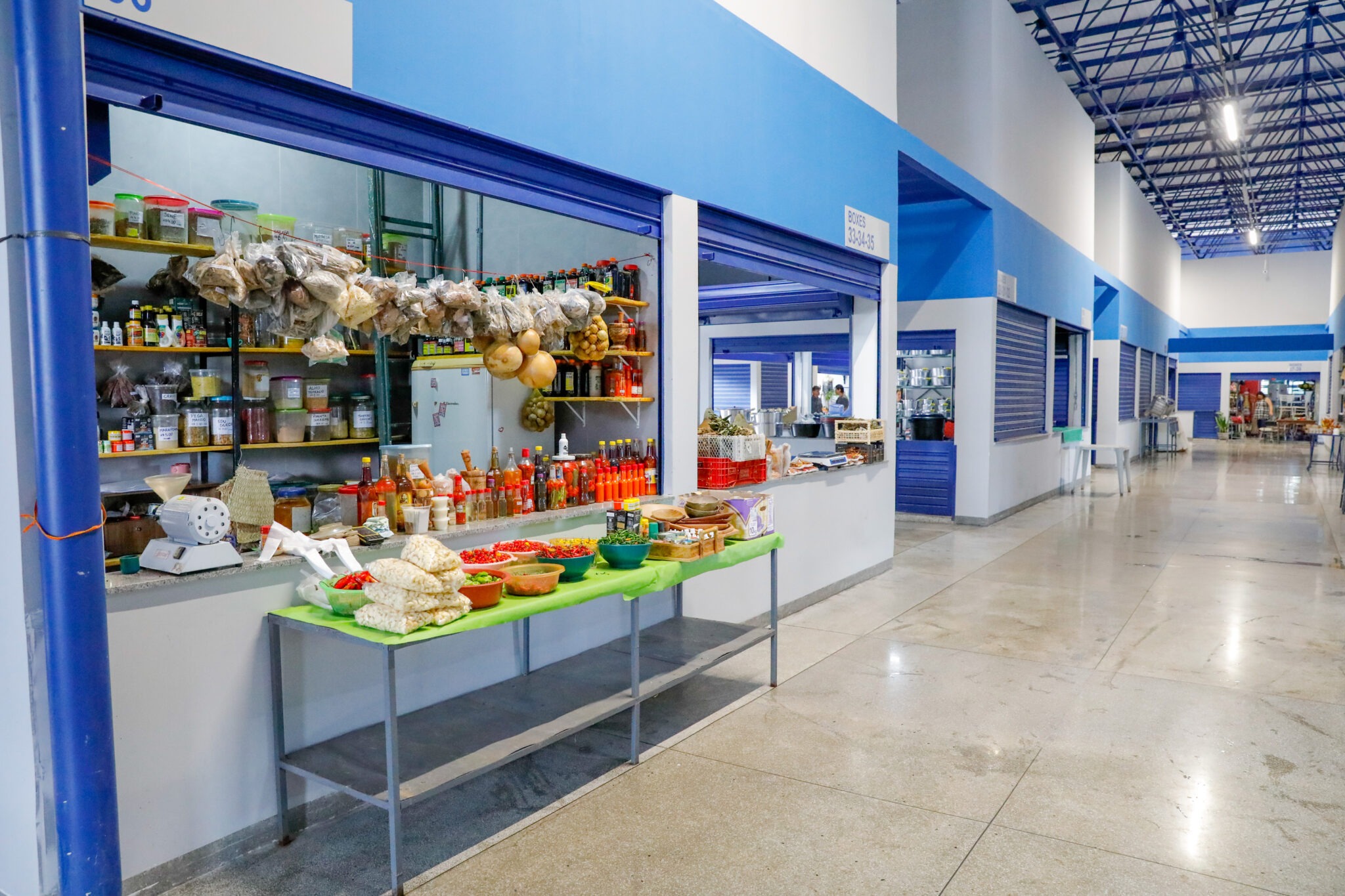 FEIRA DO NÚCLEO BANDEIRANTE | Ibaneis Rocha visita local e confere obras da primeira etapa já concluída