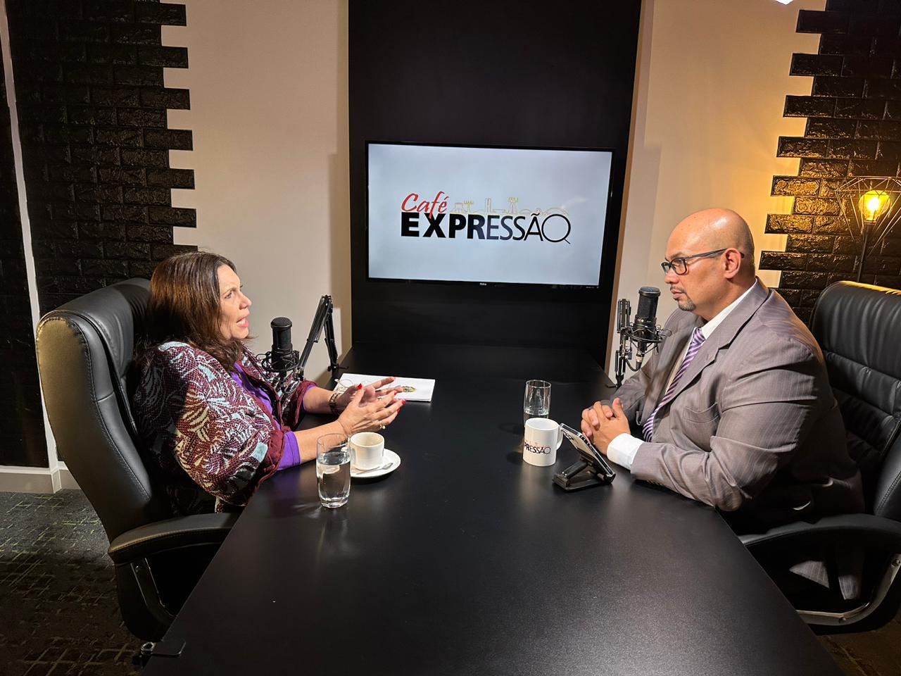 CAFÉ EXPRESSÃO | Bia Kicis afirma que ‘havia infiltrados’ nos atos do dia 8 e que o governo Lula é vingativo