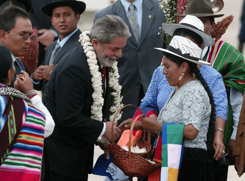 QUANDO DEIXARAM O PLANALTO | Lula e Dilma levaram 551 presentes e depois tiveram que devolver