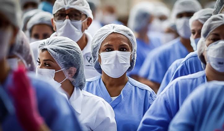 PISO DA ENFERMAGEM | Congresso aprova crédito especial que garante pagamento dos salários para a categoria