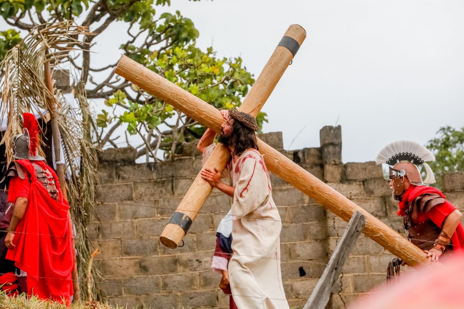 MORRO DA CAPELINHA | Completando 50 anos, encenação da Paixão de Cristo em Planaltina reuniu 80 mil pessoas