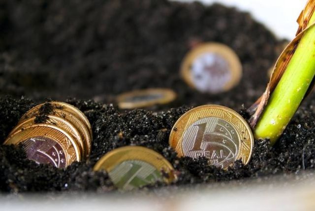 TAXA DO AGRO É INCONSTITUCIONAL | Ministro do STF determina a suspensão do recolhimento do imposto em Goiás